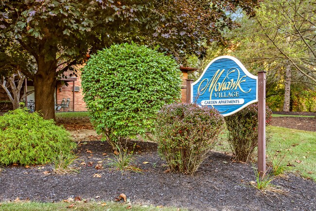 Foto del edificio - Mohawk Village