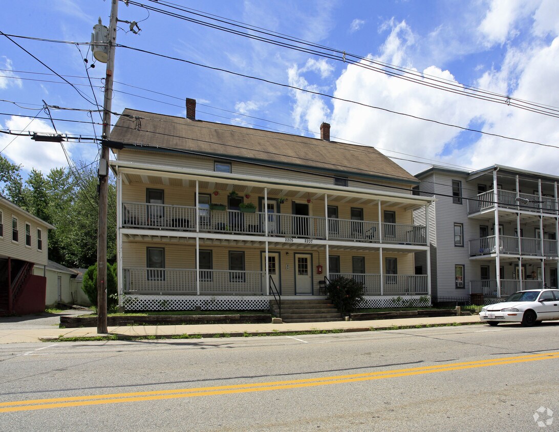 Primary Photo - 2205-2207 Providence Rd