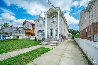 Building Photo - 150-15 115th St