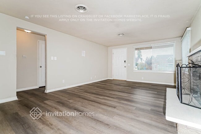 Foto del edificio - 2735 Locust Ave W