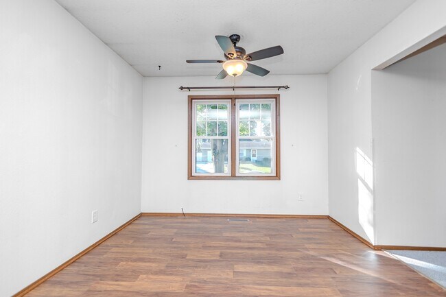 Foto del edificio - 507 4th St NW