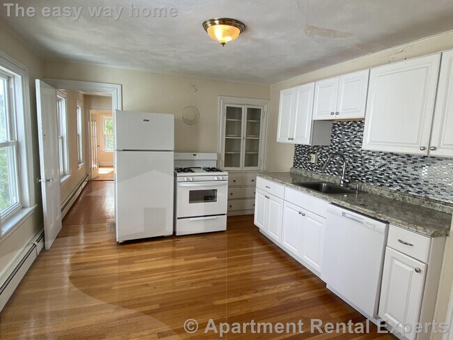 Foto del edificio - 112 Thorndike St