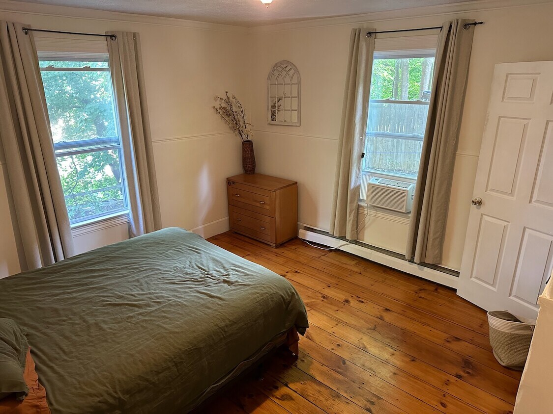 Foto principal - 64 Mason St