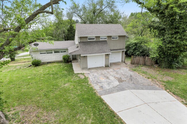 Foto del edificio - COMING SOON! 4 Bed 2 Bath Kansas City Home...