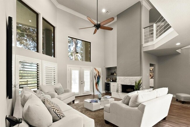Building Photo - 4707 Breezy Point Dr