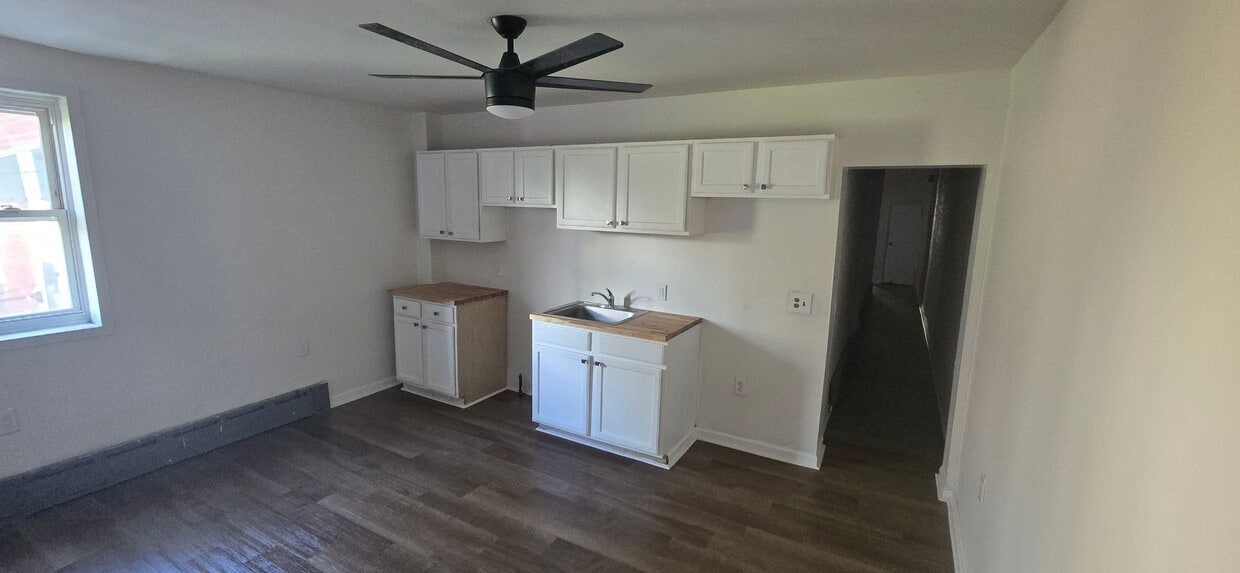 Photo - 5027 Walnut Street