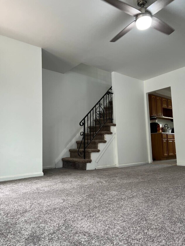 Foto principal - 6-11 Beach 65th St