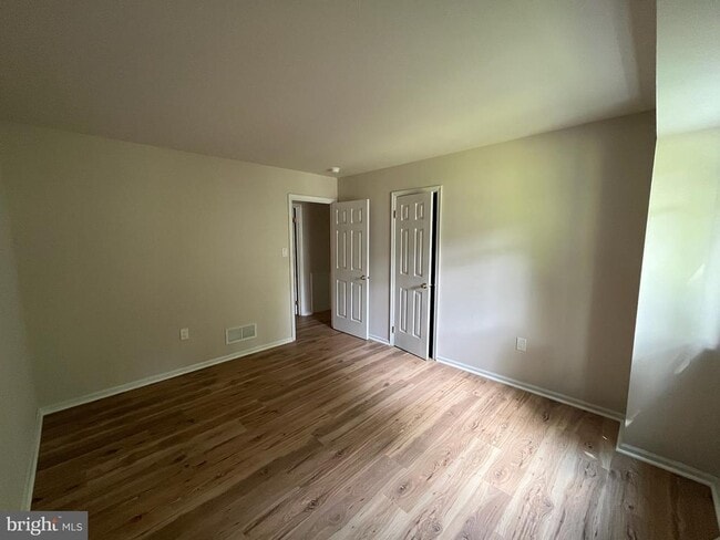 Building Photo - 116 Rue Charmille Rd