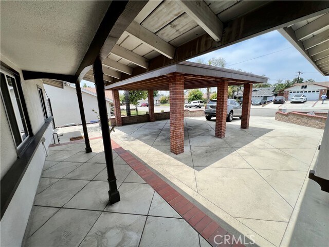 Foto del edificio - 9705 Kimberly Ave