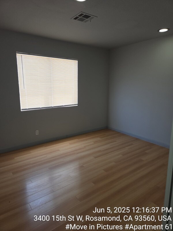 Foto del edificio - 3400 15th St W