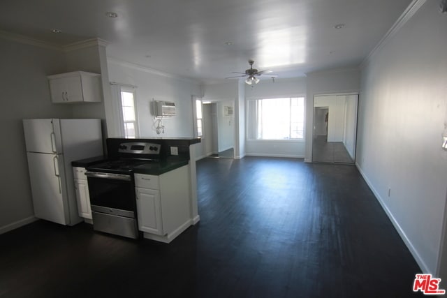 Building Photo - 1217 N Berendo St