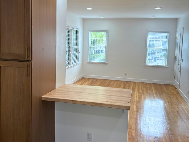 Interior Photo - 1802 Ocean Park Blvd., Santa Monica, CA 90405