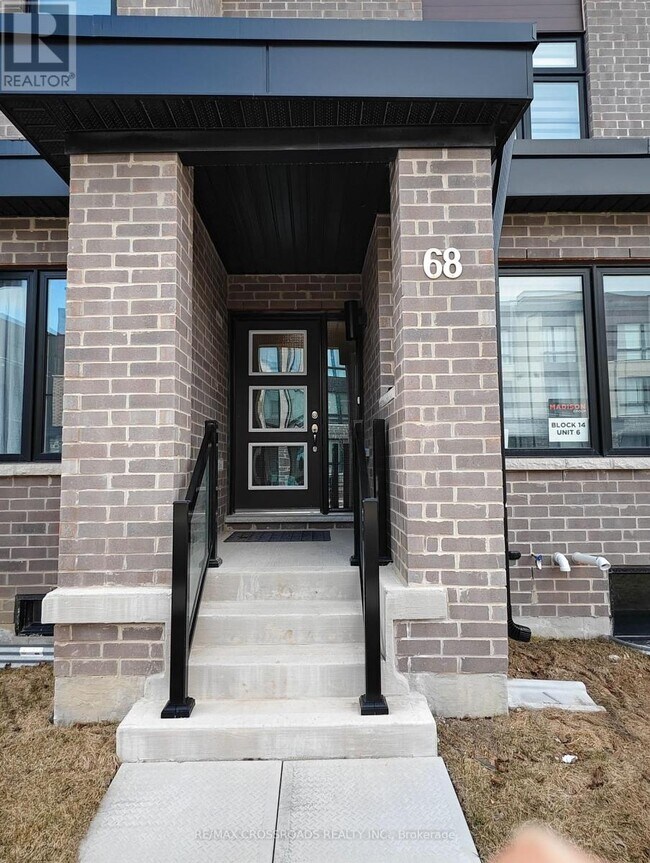 Building Photo - 68 Stauffer Cres