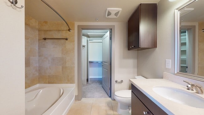 Interior Photo - 13th & Market