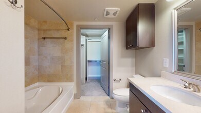 Interior Photo - 13th & Market