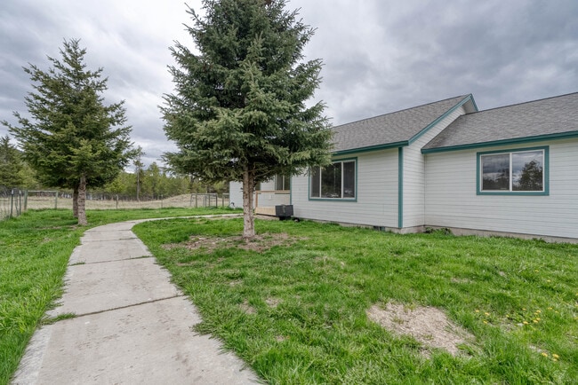 Building Photo - 150 Pleasant Valley Rd