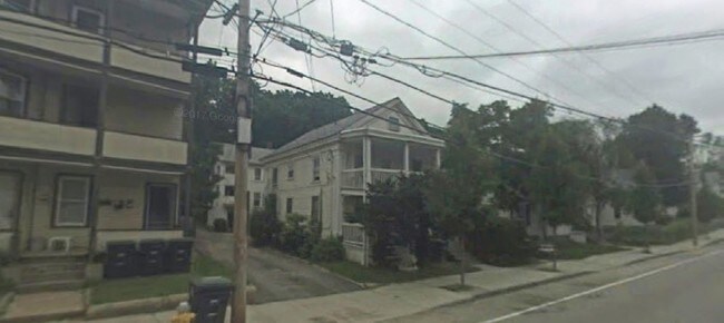 Building Photo - 128 Elm St