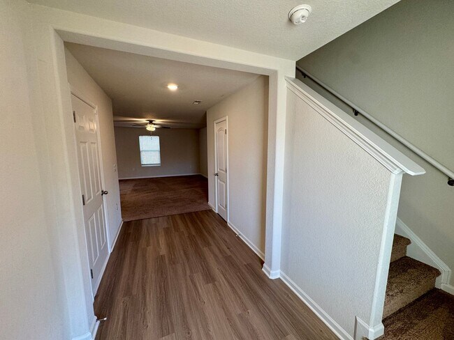 Foto del edificio - Located in Creedmore Hills a 4BR/2.5BA home with 2 car garage