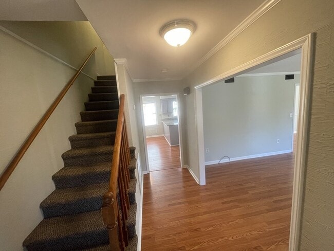 Building Photo - BEAUTIFUL HOME IN NORTHLAKES