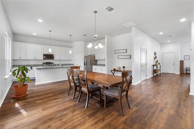 Building Photo - 118 Waialua Ct