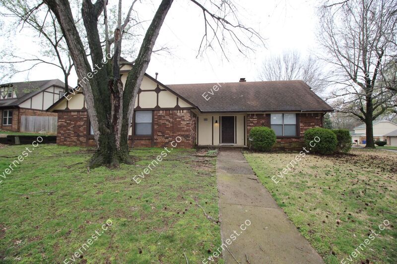 909 W Glendale St, Broken Arrow, OK 74011 House for Rent in Broken