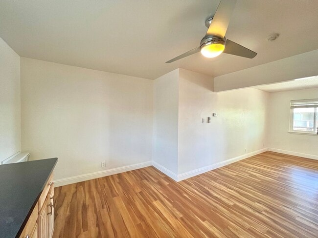 Building Photo - 871 Sonoma Ave
