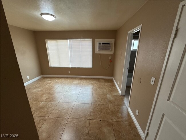 Foto del edificio - 305 N 10th St