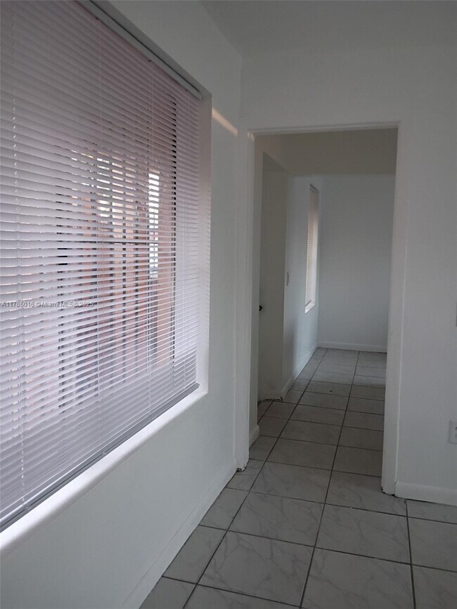 Foto del edificio - 1842 NW 19th Terrace