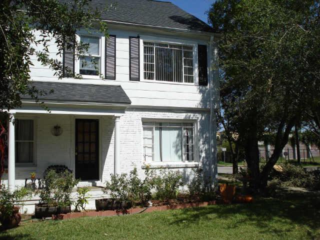 Foto principal - 1806 Vassar St