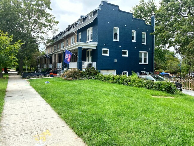 Foto del edificio - 4310 New Hampshire Ave NW