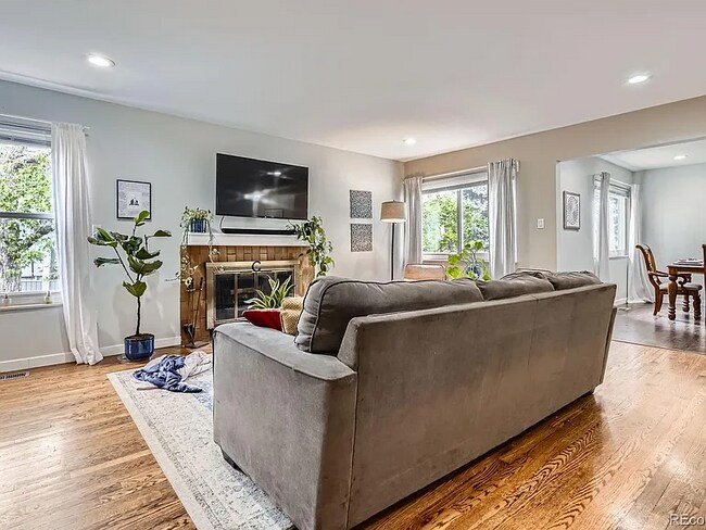 Foto del edificio - 7198 Eaton Ct