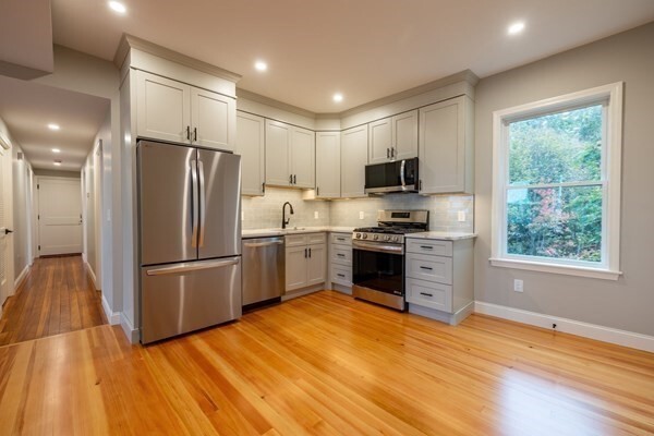 Foto principal - 19 Sawyer Ave