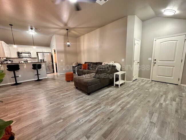 Foto del edificio - 4122 Bonaparte Blvd