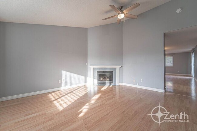 Photo - 15408 NE 90th St House