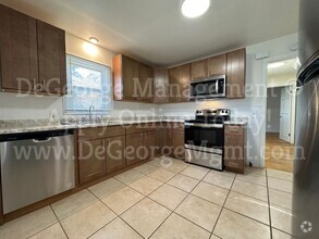 Building Photo - 67 Florack St