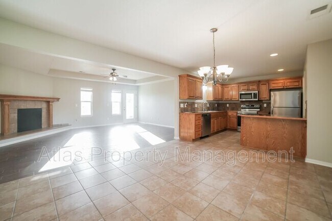 Foto del edificio - 902 SW Bobcat St