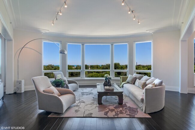 Foto del edificio - 2550 N Lakeview Ave