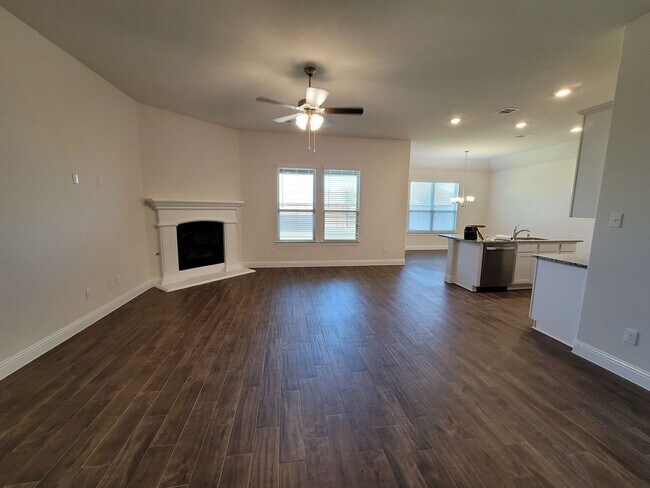 Building Photo - House For Lease in Celina