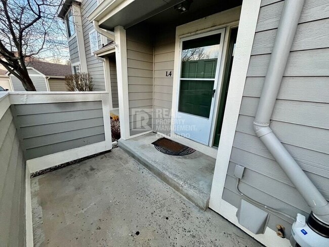 Foto del edificio - 2120 Timber Creek Dr