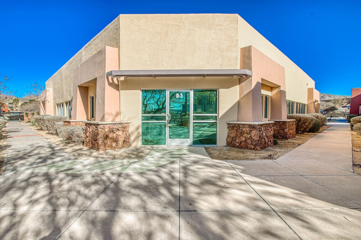 Primary Photo - Professional office space for RENT in Mesa...