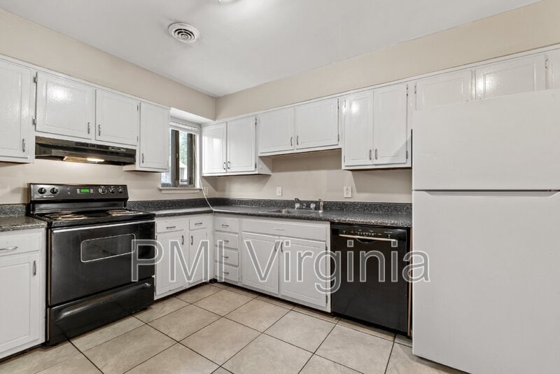 1489 Longdale Dr, Norfolk, VA 23513 Townhome Rentals in Norfolk VA