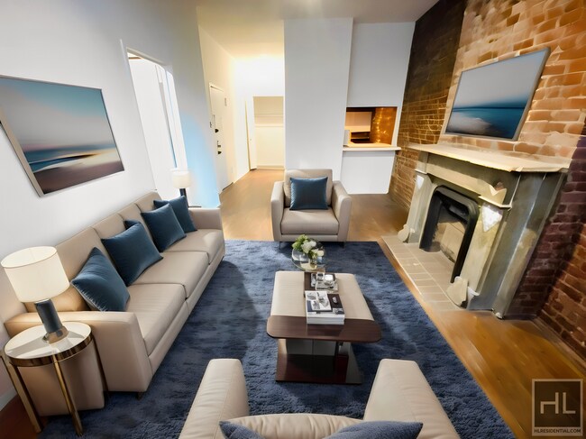 Building Photo - Large 1 Bedroom in a Beautiful Building in...