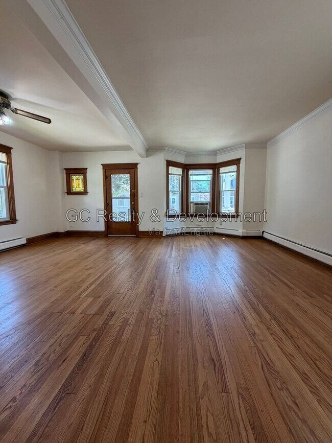 Foto del edificio - 837 Thomas Ave