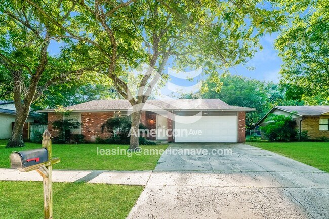 Foto del edificio - 4408 S Cypress Ave