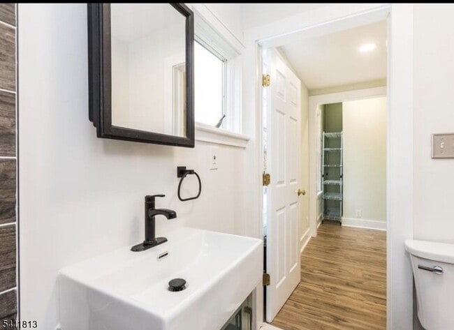 Building Photo - 19 Sylvan Pl