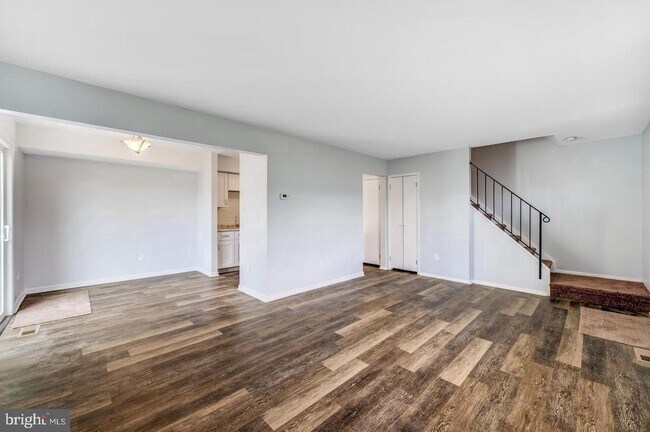 Foto del edificio - 23 Linden Ct
