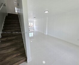 Building Photo - 450 NW 84th St
