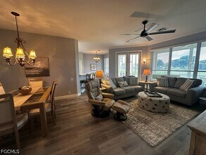 Building Photo - 9240 Bayberry Bend