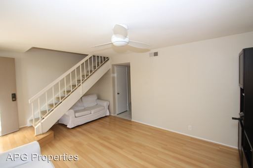 Building Photo - 99 Briarwood