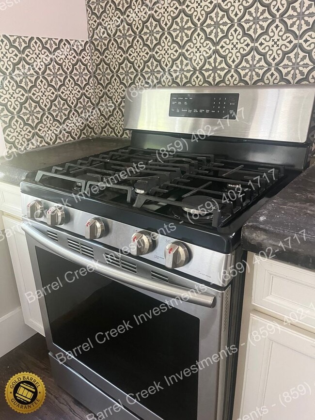 Foto del edificio - 2-Bed 1-Bath House